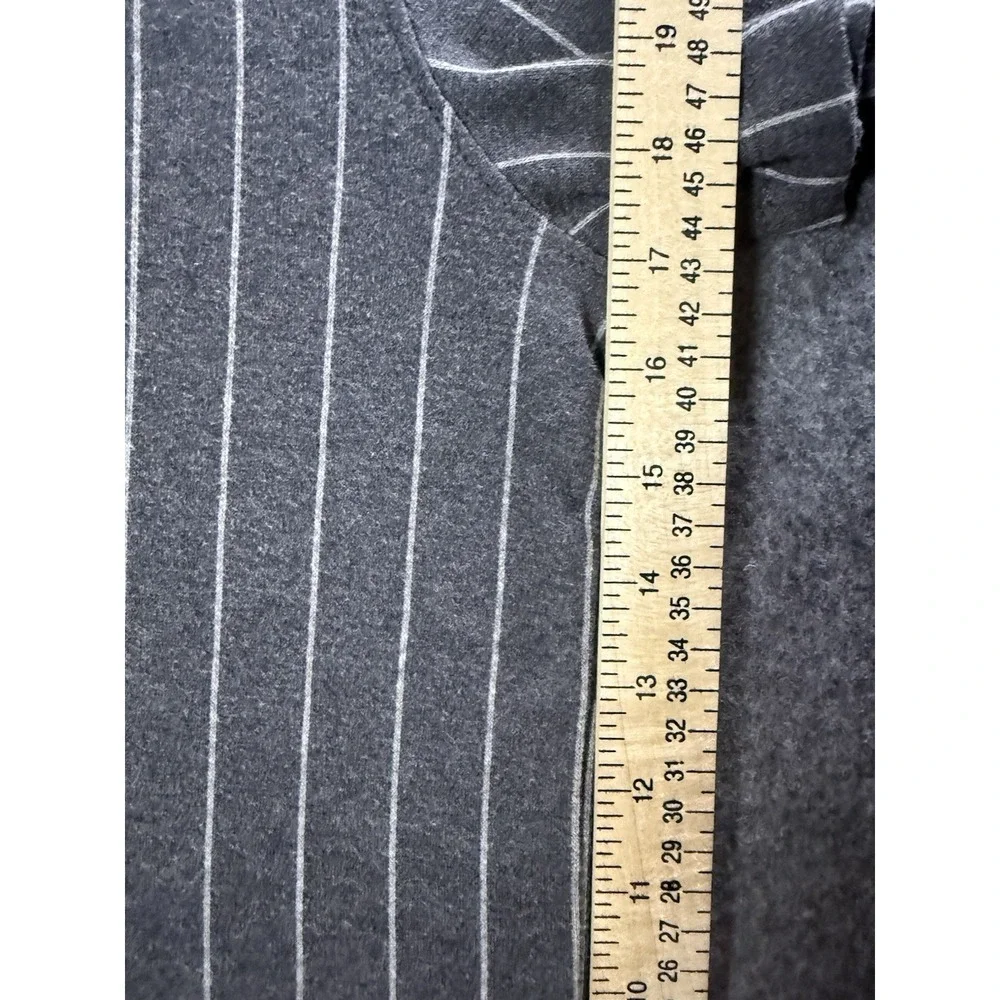 Banana‎ Republic Men's XL Gray Pinstripe Short Sleeve Polo Shirt